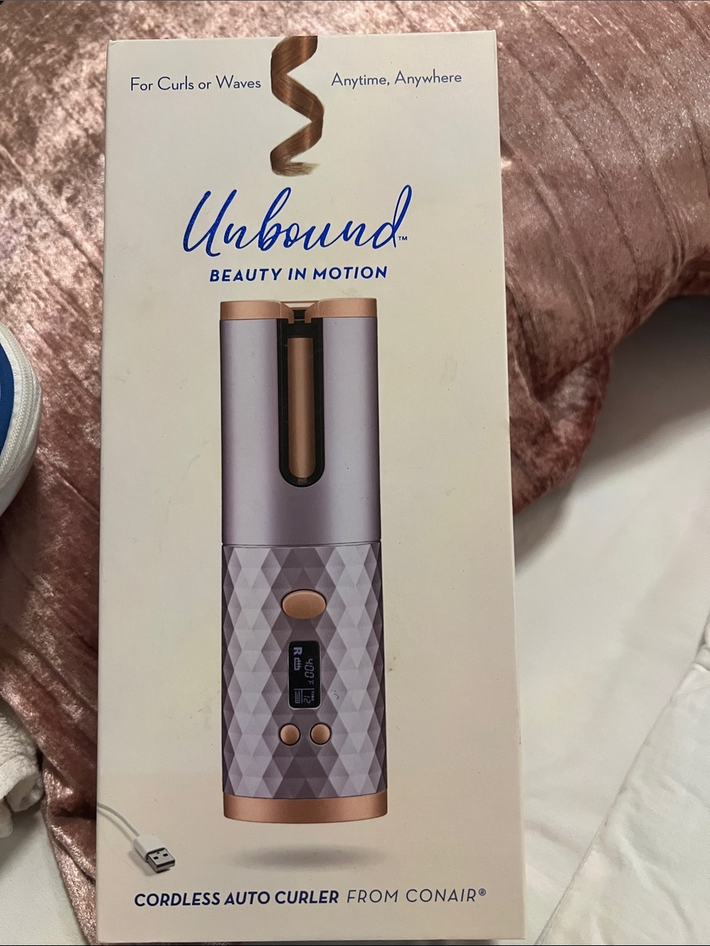 Unbound Cordless Auto Curler in Lilac with Rose Gold Accents